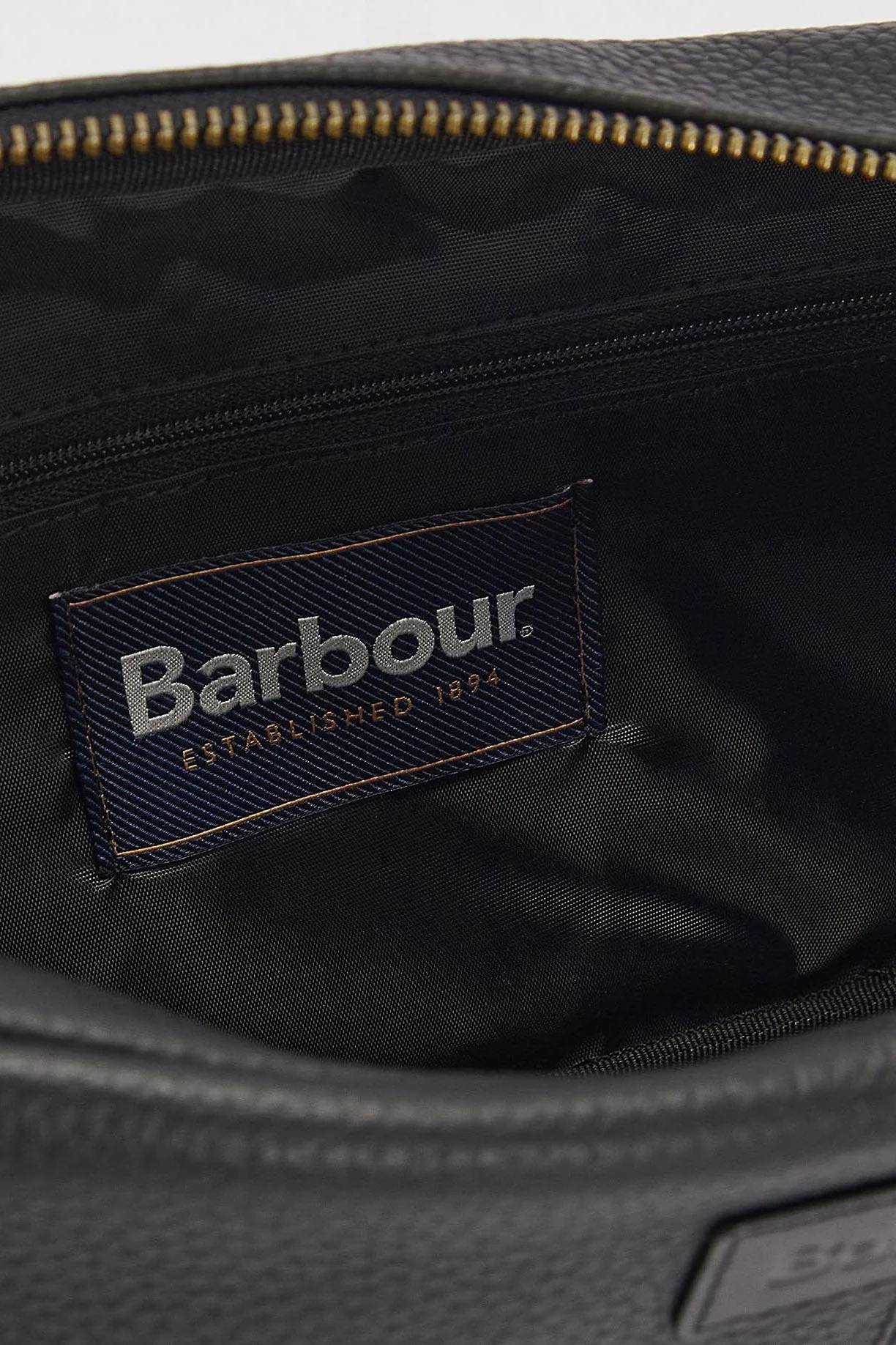 Highgate Leather Washbag - Black - Image 6