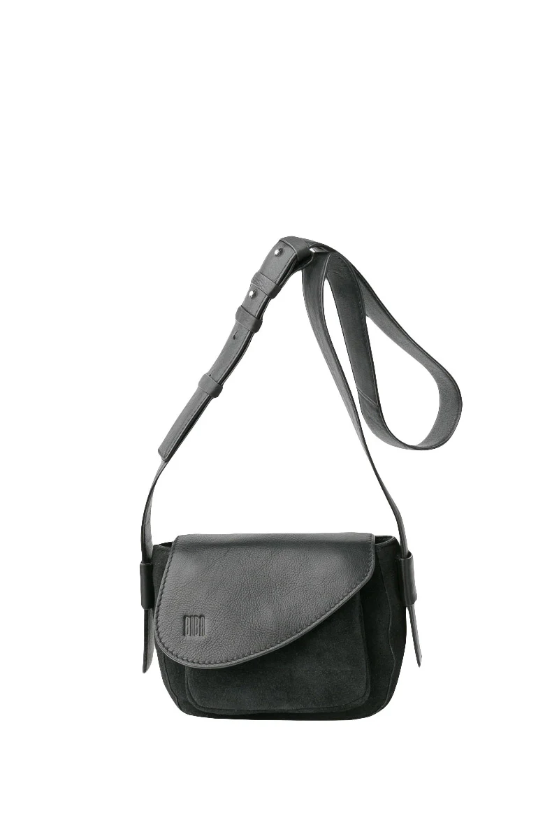 Blunt Leather Cross Body Bag - Black