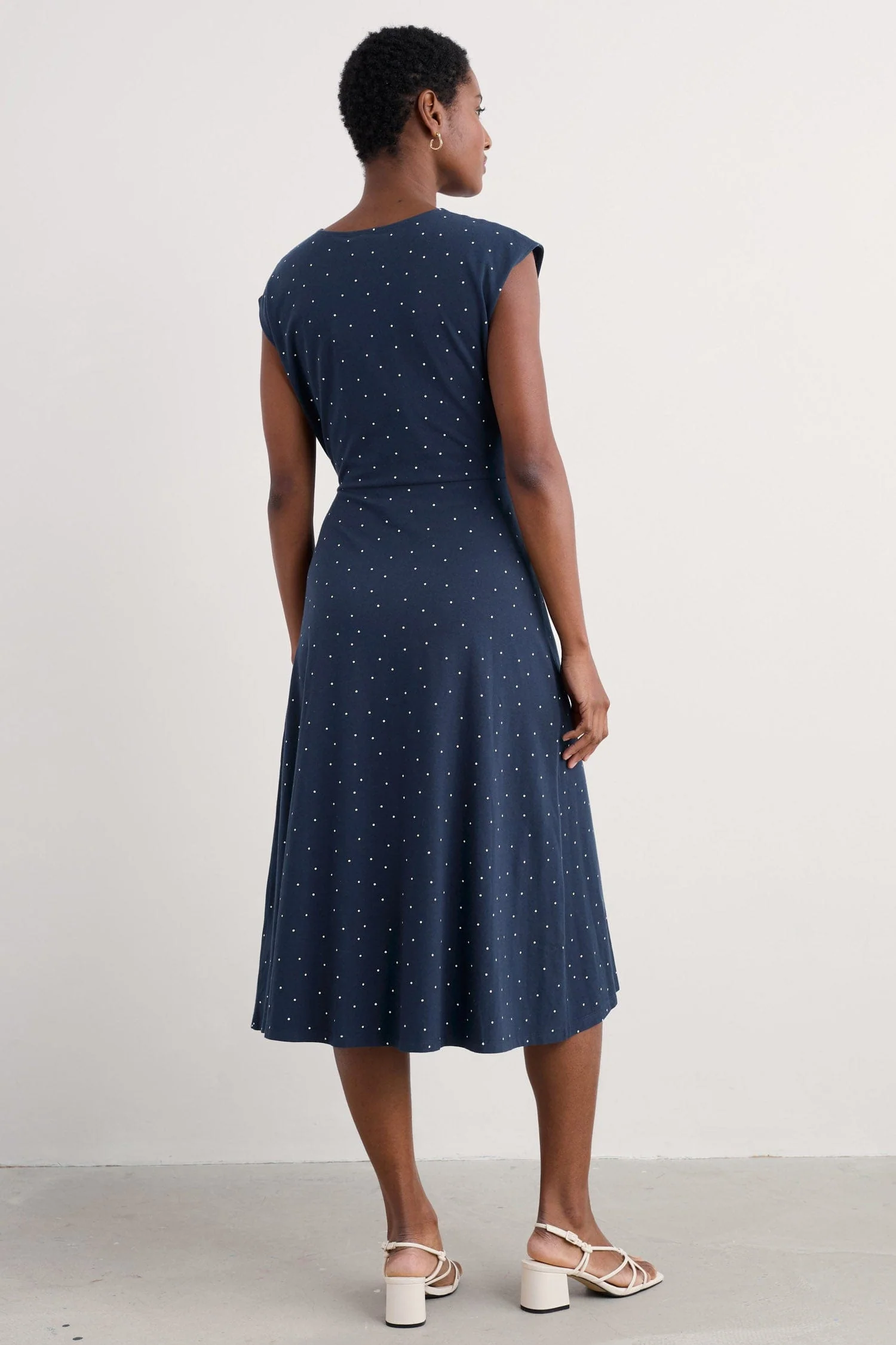 Fettling Jersey Tie Detail Midi Dress - Dotty Speckle Maritime - Image 3