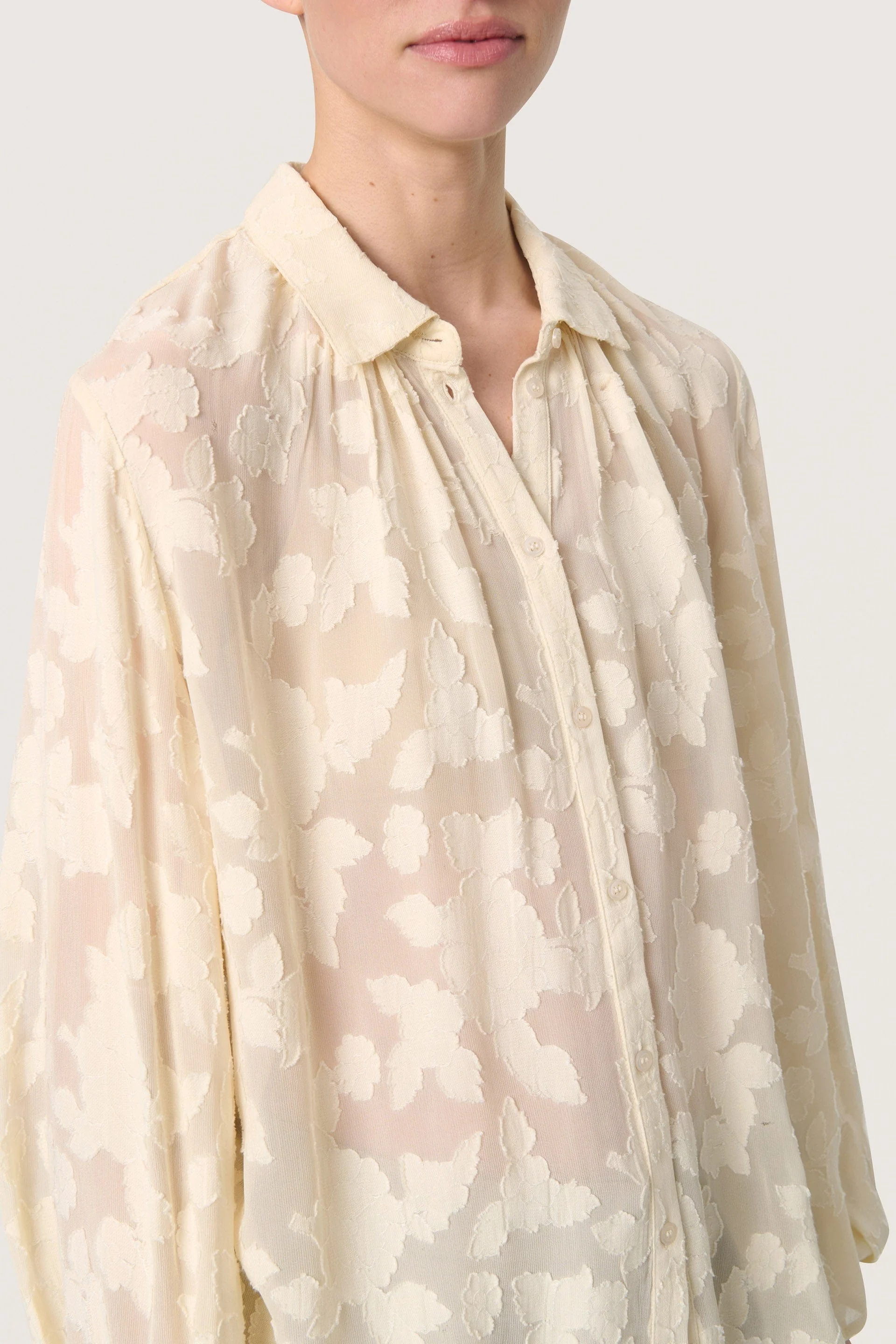 Felisia Jacquard Shirt - Sandshell - Image 3