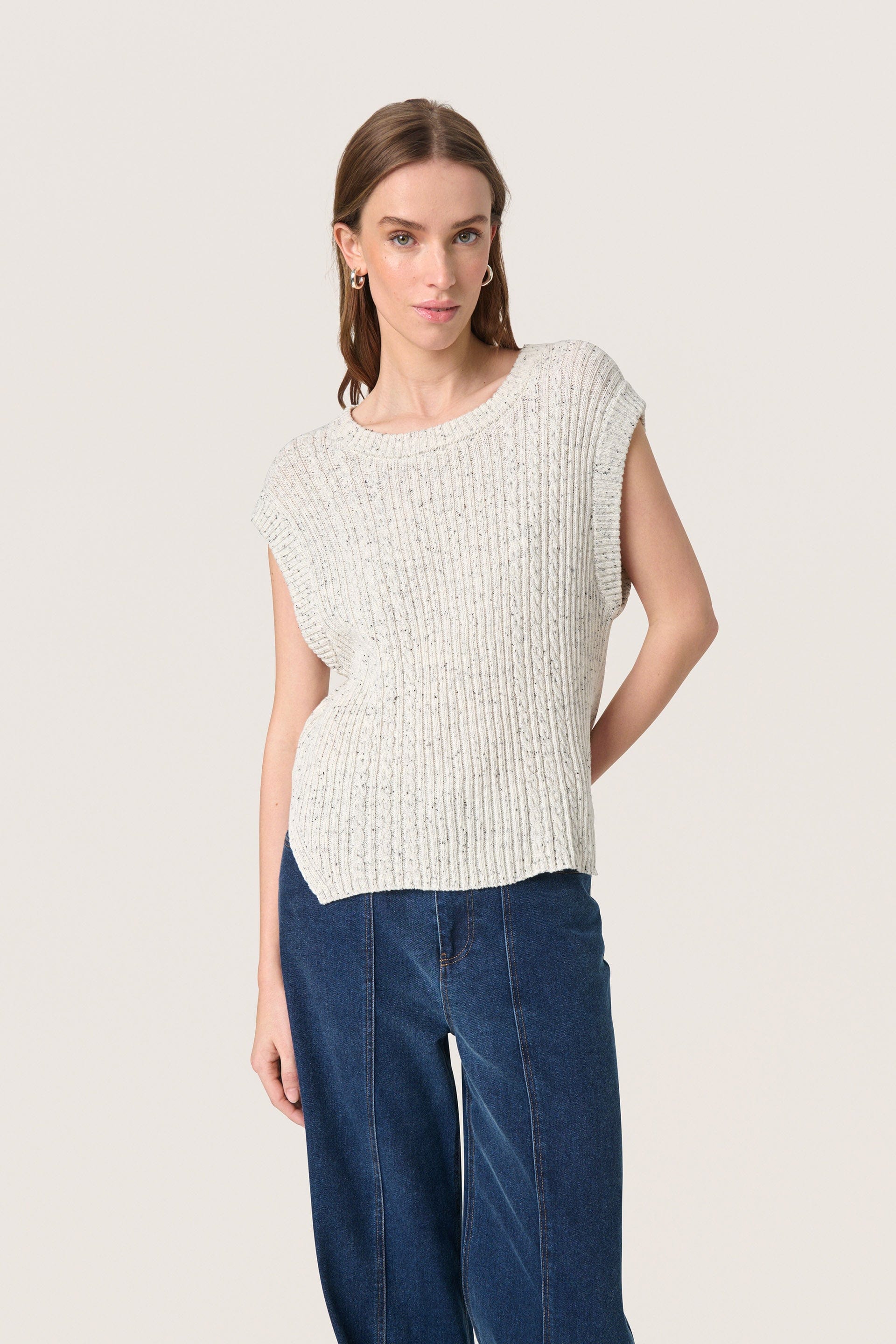 Nymphadora Knitted Sleeveless Jumper - Broken White - Image 5