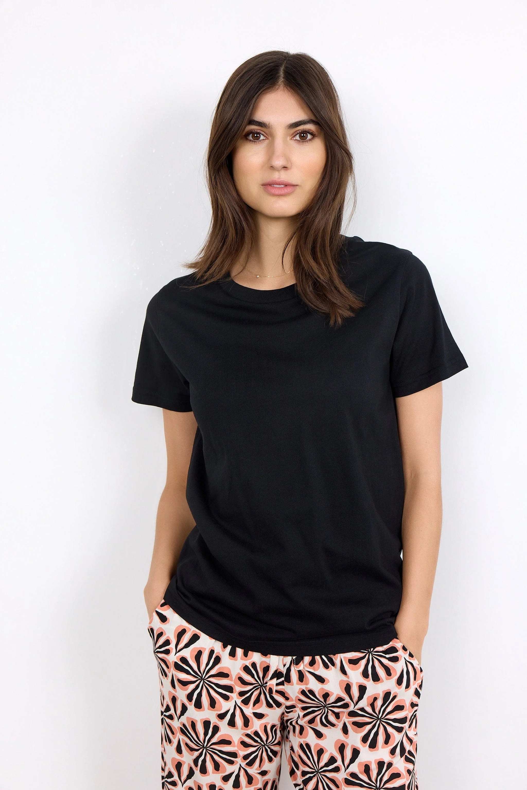 Derby T-Shirt - Black - Image 2