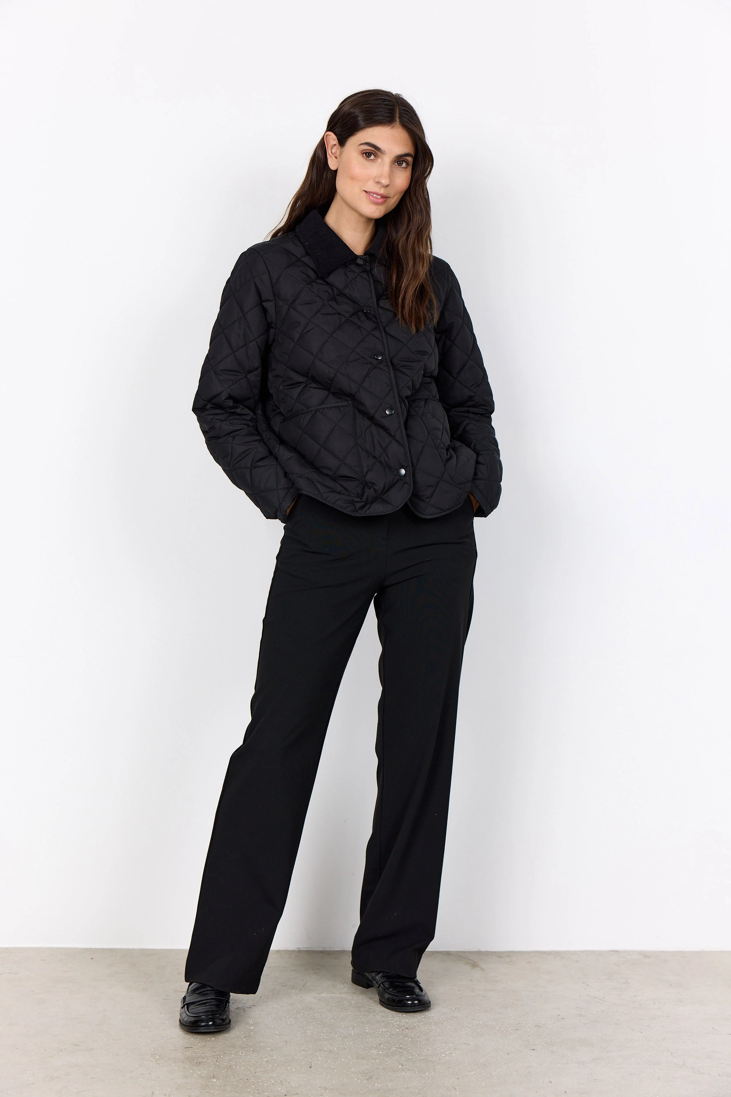 Fenya Short Quilted Jacket - Black - Image 3
