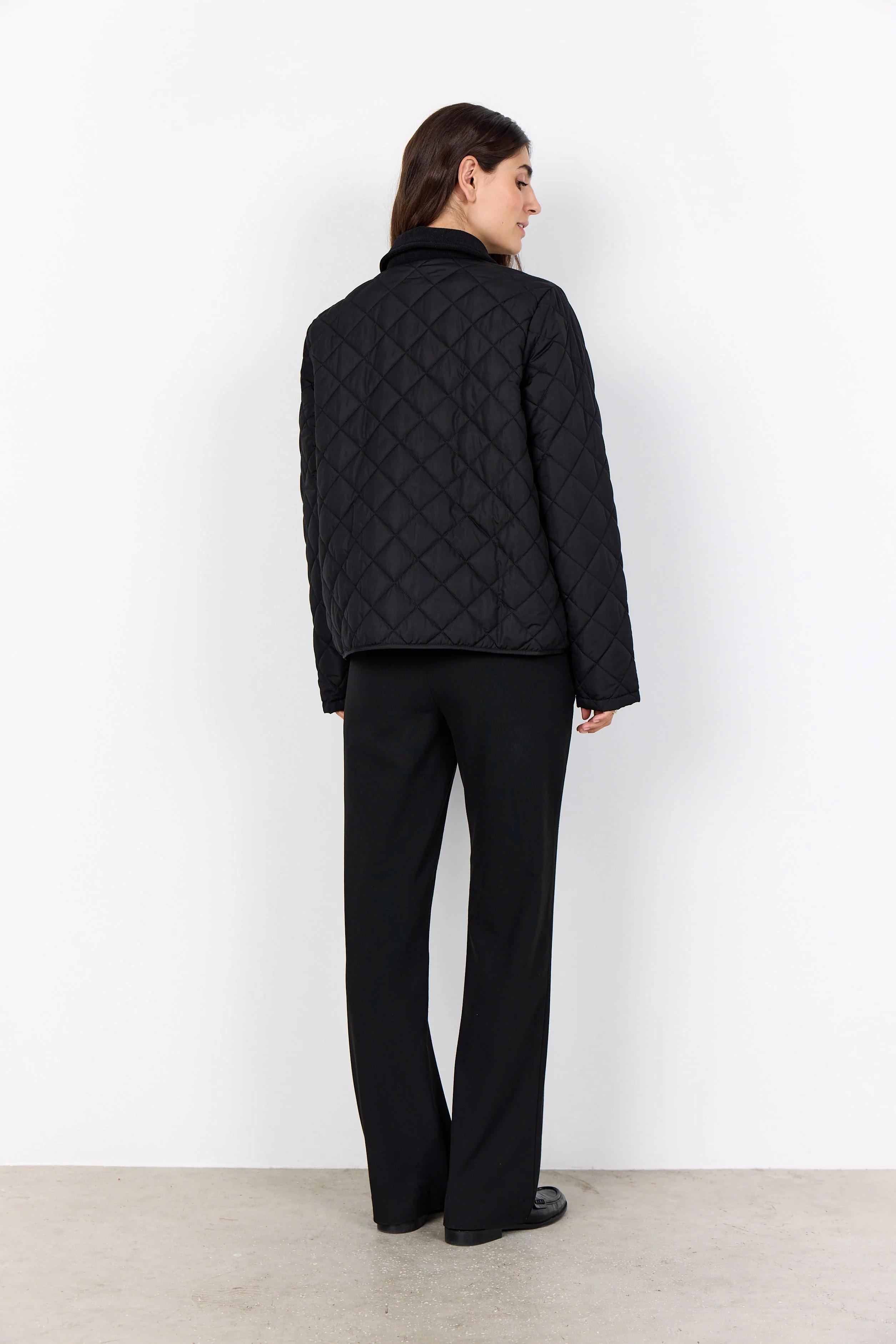 Fenya Short Quilted Jacket - Black - Image 4