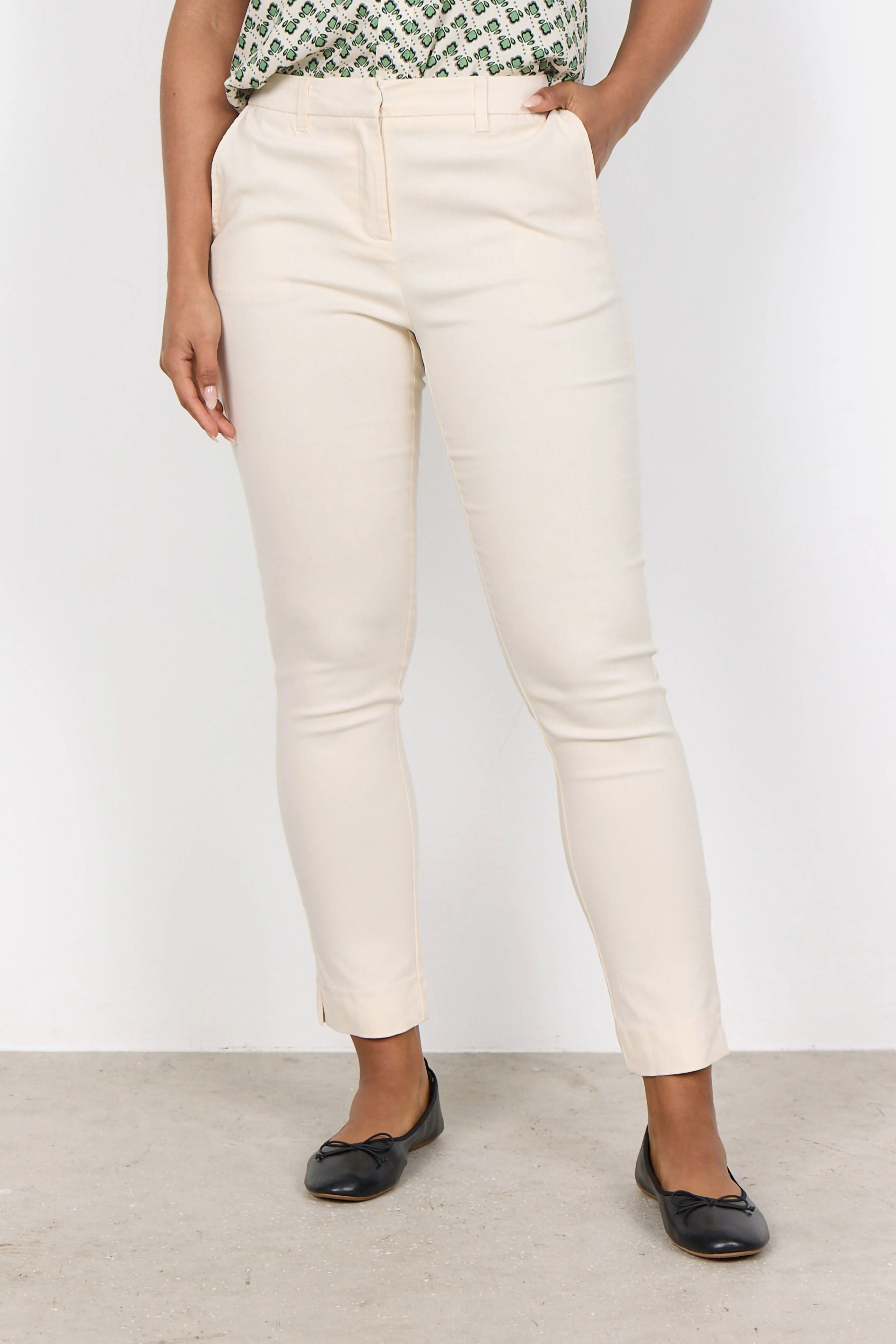 Lilly Trousers - Cream - Image 2